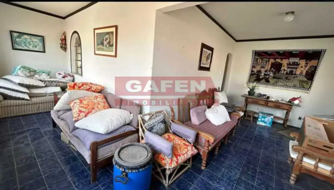 Casa com 4 quartos à venda, 228m2 em Sao Pedro Da Aldeia - RJ - imagem 7 Foto 7 de Casa com 4 quartos à venda, 228m2 em Sao Pedro Da Aldeia - RJ