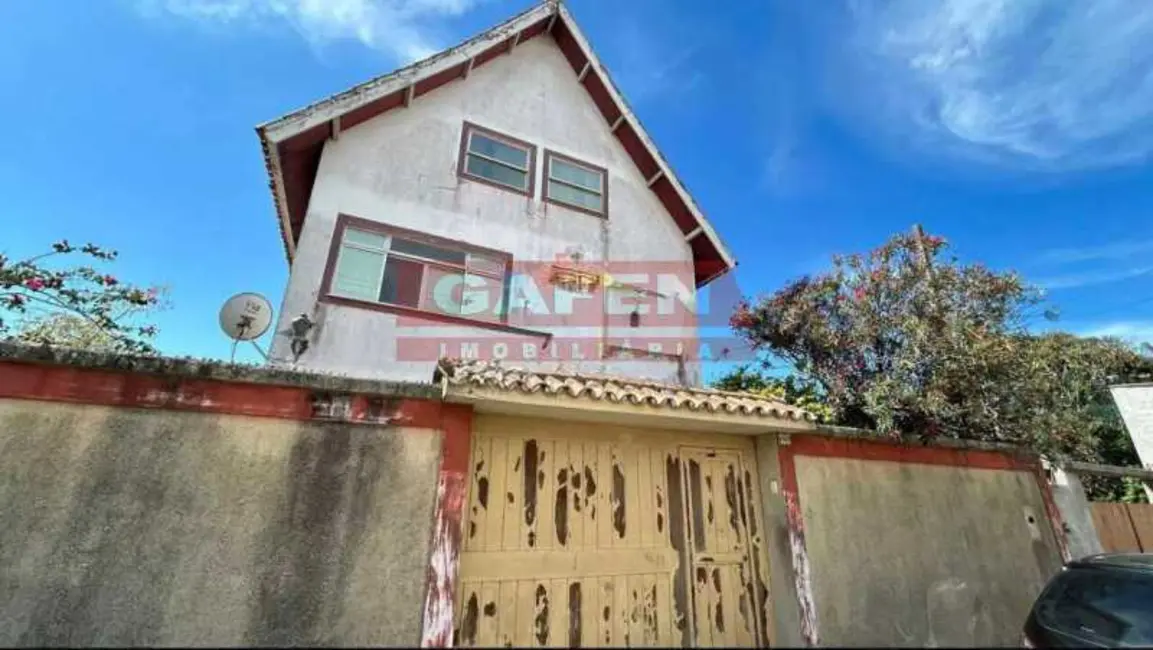 Casa com 4 quartos à venda, 228m2 em Sao Pedro Da Aldeia - RJ - imagem 3 Foto 3 de Casa com 4 quartos à venda, 228m2 em Sao Pedro Da Aldeia - RJ