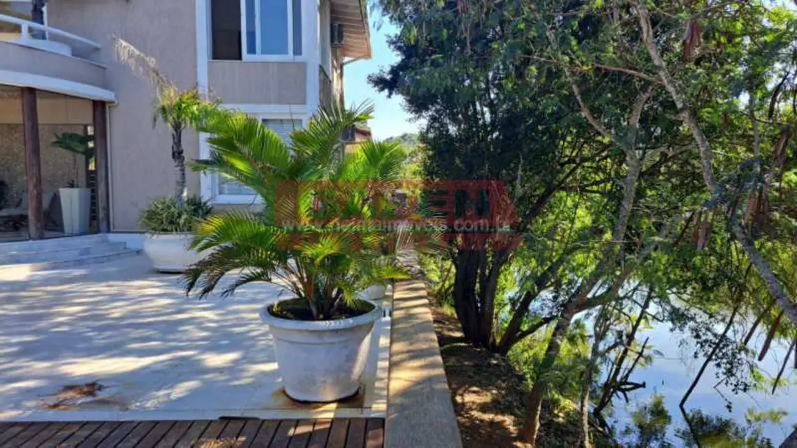 Foto 3 de Casa com 6 quartos à venda, 386m2 em Armacao Dos Buzios - RJ