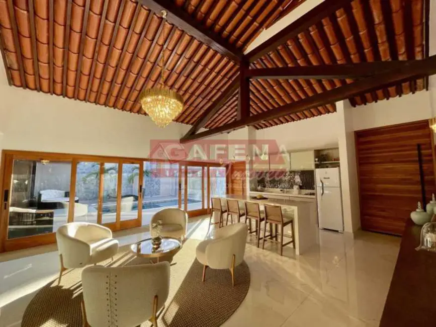 Foto 9 de Casa com 7 quartos à venda, 360m2 em Armacao Dos Buzios - RJ