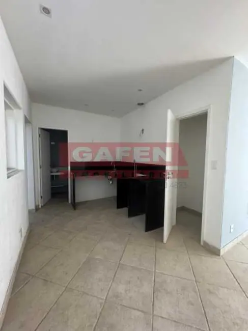 Foto 3 de Sala Comercial à venda, 45m2 em Armacao Dos Buzios - RJ