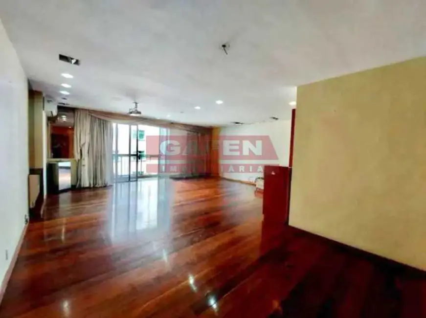 Foto 3 de Apartamento com 4 quartos à venda, 190m2 em Rio De Janeiro - RJ