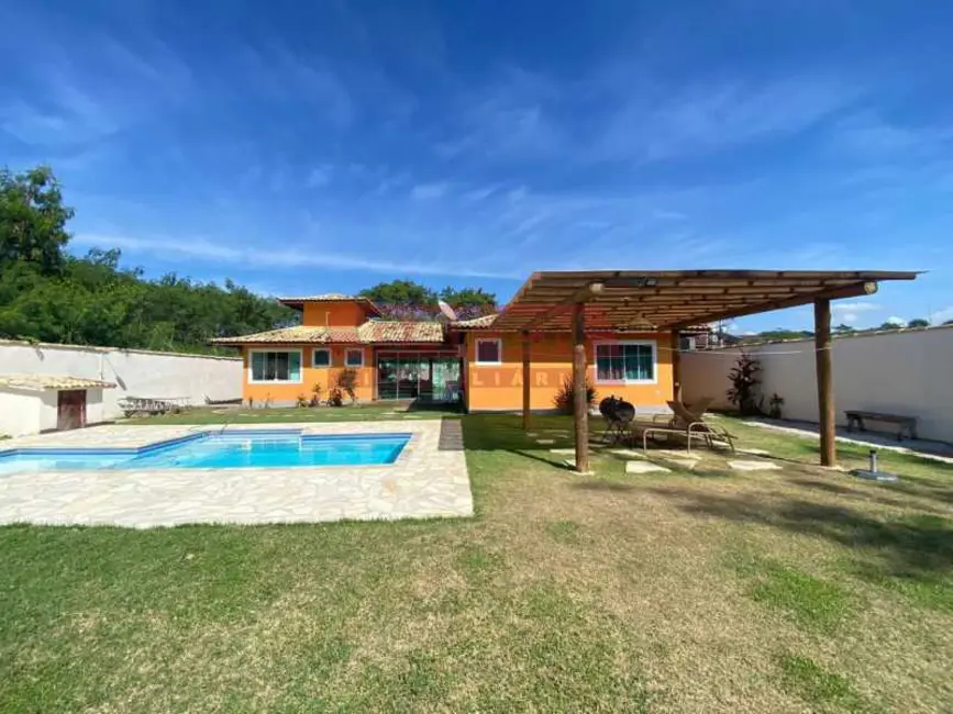 Foto 4 de Casa com 4 quartos para alugar, 200m2 em Armacao Dos Buzios - RJ