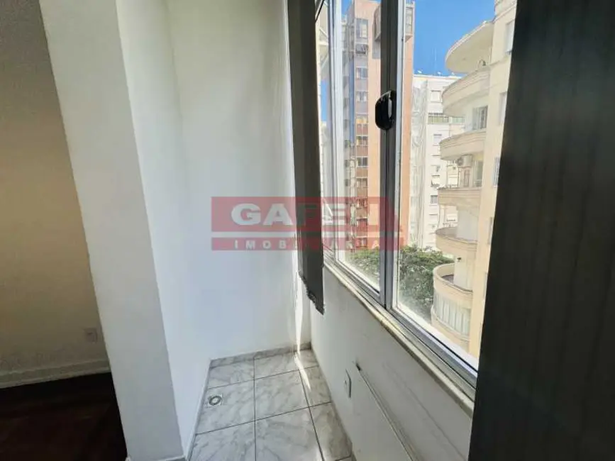 Foto 9 de Apartamento com 3 quartos à venda e para alugar, 130m2 em Rio De Janeiro - RJ
