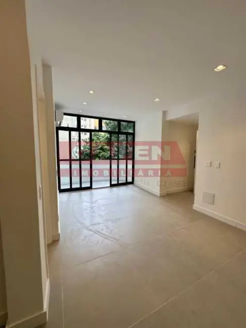 Apartamento com 2 quartos à venda, 70m2 em Rio De Janeiro - RJ - imagem 5 Foto 5 de Apartamento com 2 quartos à venda, 70m2 em Rio De Janeiro - RJ