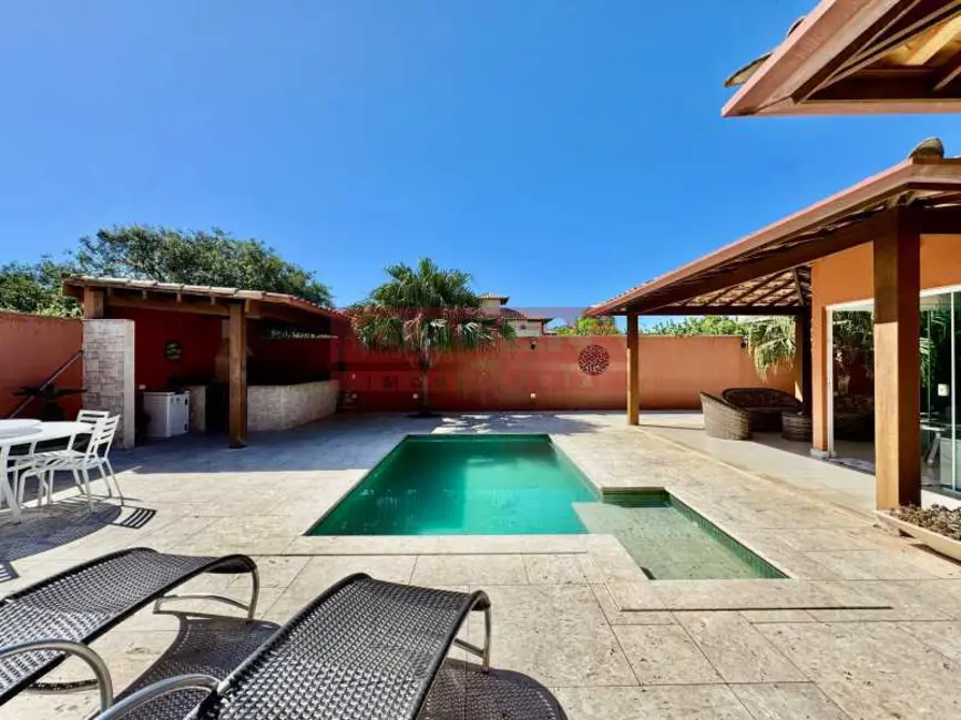 Foto 3 de Casa de Condomínio com 4 quartos à venda, 193m2 em Armacao Dos Buzios - RJ