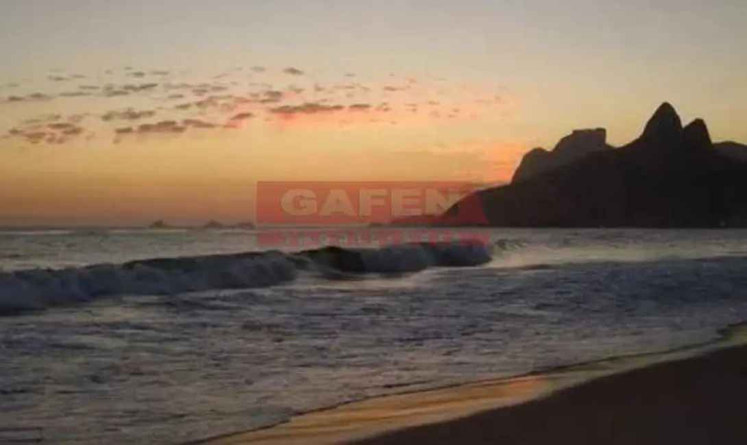 Apartamento com 2 quartos para alugar, 70m2 em Rio De Janeiro - RJ - imagem 2 Foto 2 de Apartamento com 2 quartos para alugar, 70m2 em Rio De Janeiro - RJ