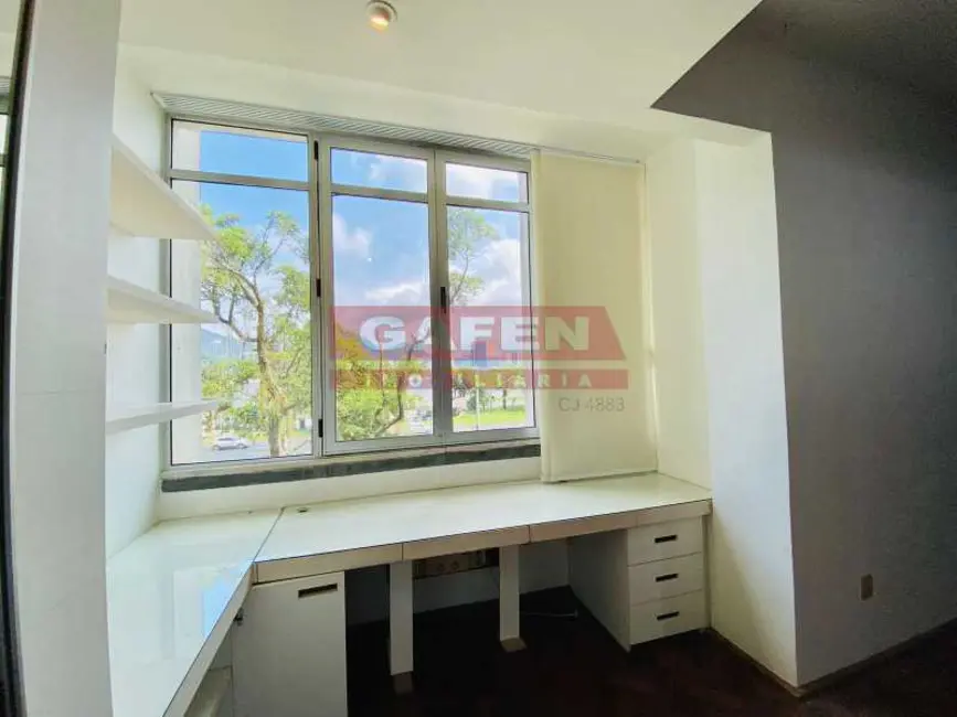 Apartamento com 2 quartos para alugar, 142m2 em Rio De Janeiro - RJ - imagem 1 Foto 1 de Apartamento com 2 quartos para alugar, 142m2 em Rio De Janeiro - RJ