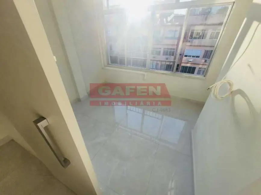 Foto 6 de Apartamento com 3 quartos à venda, 90m2 em Rio De Janeiro - RJ