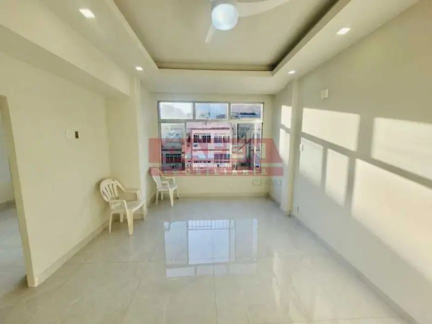 Foto 2 de Apartamento com 3 quartos à venda, 90m2 em Rio De Janeiro - RJ