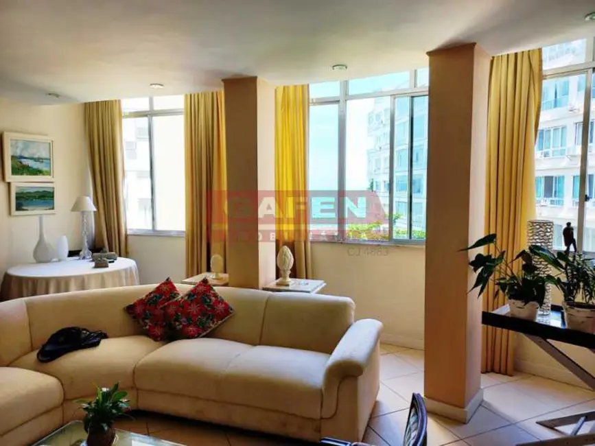 Apartamento com 3 quartos à venda, 247m2 em Rio De Janeiro - RJ - imagem 4 Foto 4 de Apartamento com 3 quartos à venda, 247m2 em Rio De Janeiro - RJ