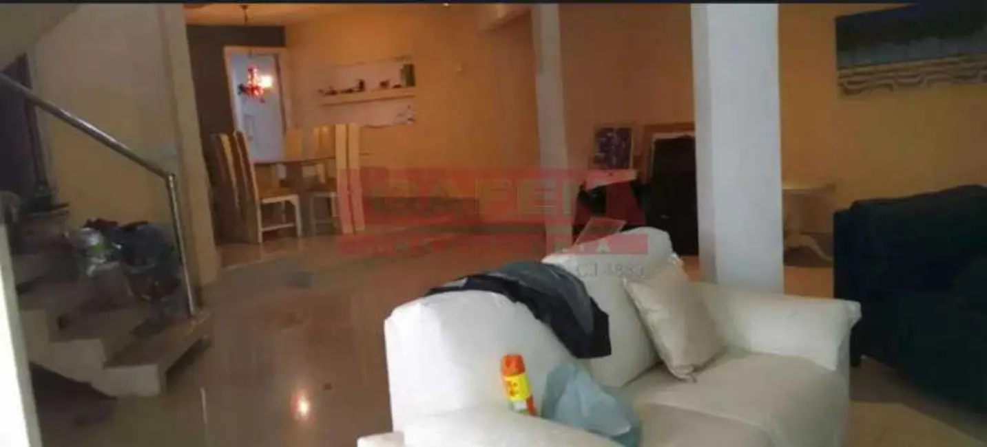 Casa com 5 quartos à venda, 220m2 em Rio De Janeiro - RJ - imagem 3 Foto 3 de Casa com 5 quartos à venda, 220m2 em Rio De Janeiro - RJ