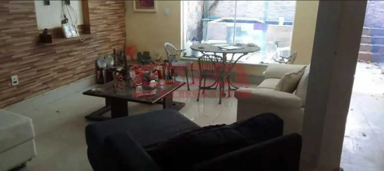 Casa com 5 quartos à venda, 220m2 em Rio De Janeiro - RJ - imagem 4 Foto 4 de Casa com 5 quartos à venda, 220m2 em Rio De Janeiro - RJ