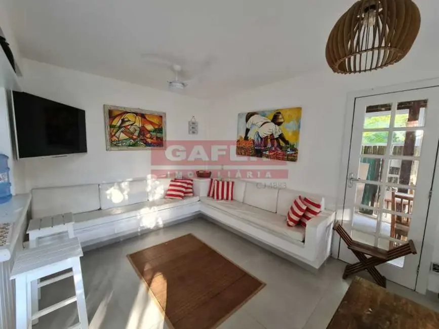 Foto 2 de Casa de Condomínio com 2 quartos à venda, 85m2 em Armacao Dos Buzios - RJ