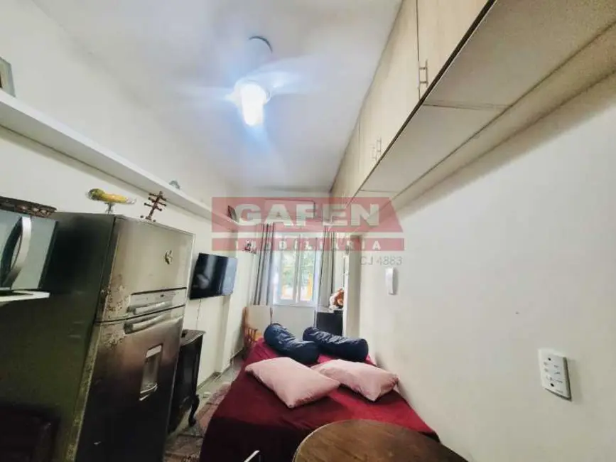 Kitnet com 1 quarto à venda, 20m2 em Rio De Janeiro - RJ - imagem 4 Foto 4 de Kitnet com 1 quarto à venda, 20m2 em Rio De Janeiro - RJ