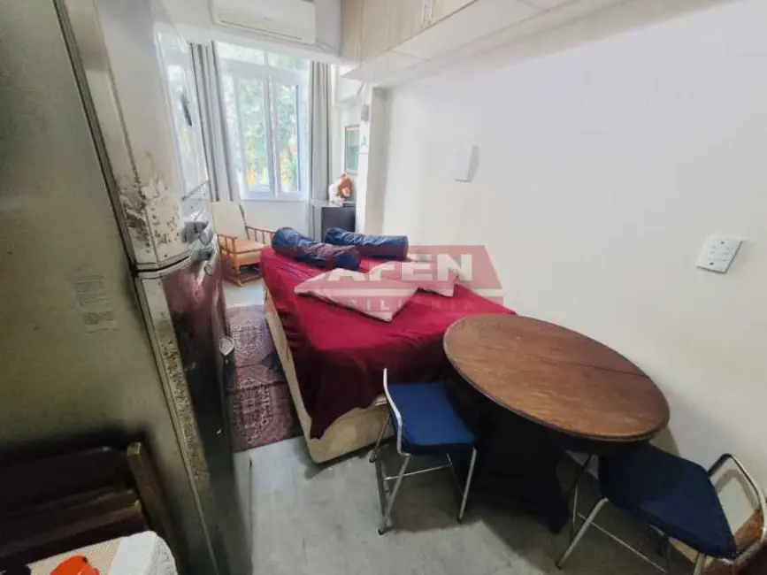Kitnet com 1 quarto à venda, 20m2 em Rio De Janeiro - RJ - imagem 1 Foto 1 de Kitnet com 1 quarto à venda, 20m2 em Rio De Janeiro - RJ