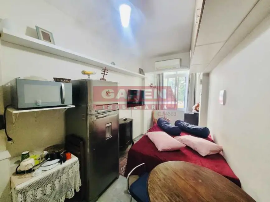 Kitnet com 1 quarto à venda, 20m2 em Rio De Janeiro - RJ - imagem 2 Foto 2 de Kitnet com 1 quarto à venda, 20m2 em Rio De Janeiro - RJ