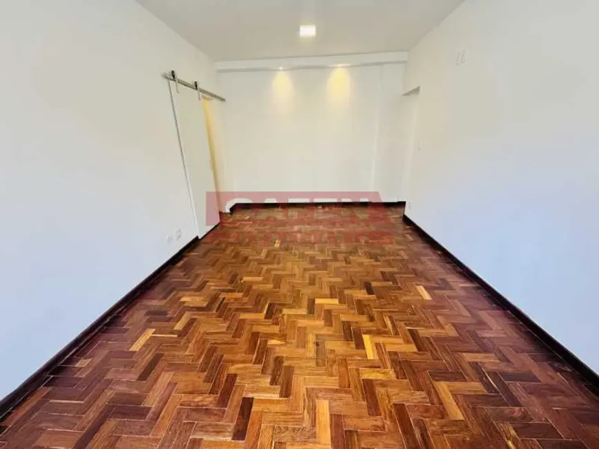 Apartamento com 2 quartos para alugar, 75m2 em Rio De Janeiro - RJ - imagem 5 Foto 5 de Apartamento com 2 quartos para alugar, 75m2 em Rio De Janeiro - RJ