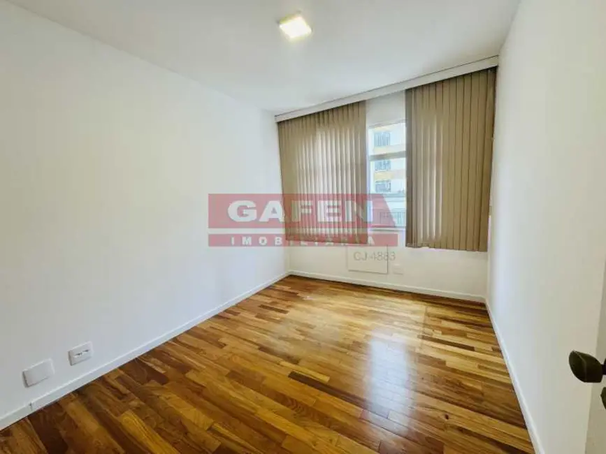 Apartamento com 2 quartos para alugar, 75m2 em Rio De Janeiro - RJ - imagem 8 Foto 8 de Apartamento com 2 quartos para alugar, 75m2 em Rio De Janeiro - RJ