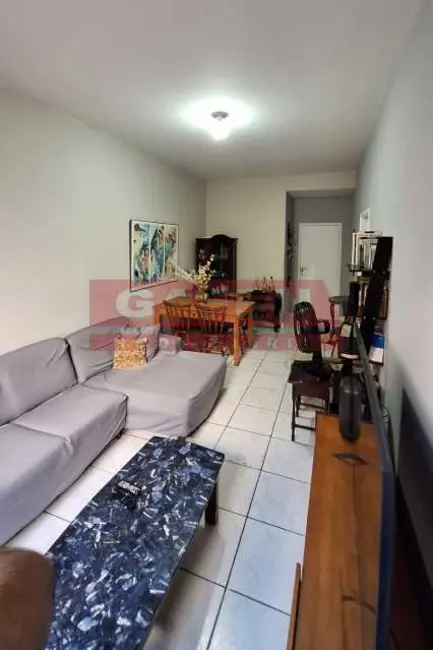 Apartamento com 3 quartos para alugar, 87m2 em Rio De Janeiro - RJ - imagem 4 Foto 4 de Apartamento com 3 quartos para alugar, 87m2 em Rio De Janeiro - RJ