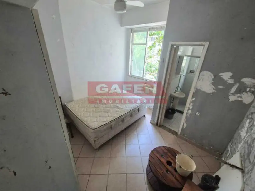 Foto 2 de Kitnet à venda, 24m2 em Rio De Janeiro - RJ