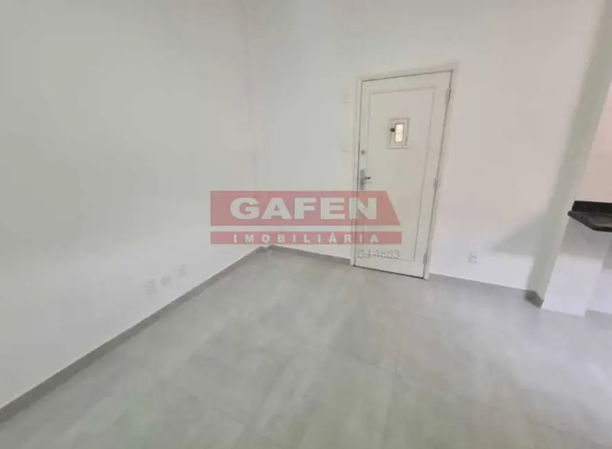 Kitnet com 1 quarto à venda, 22m2 em Rio De Janeiro - RJ - imagem 5 Foto 5 de Kitnet com 1 quarto à venda, 22m2 em Rio De Janeiro - RJ