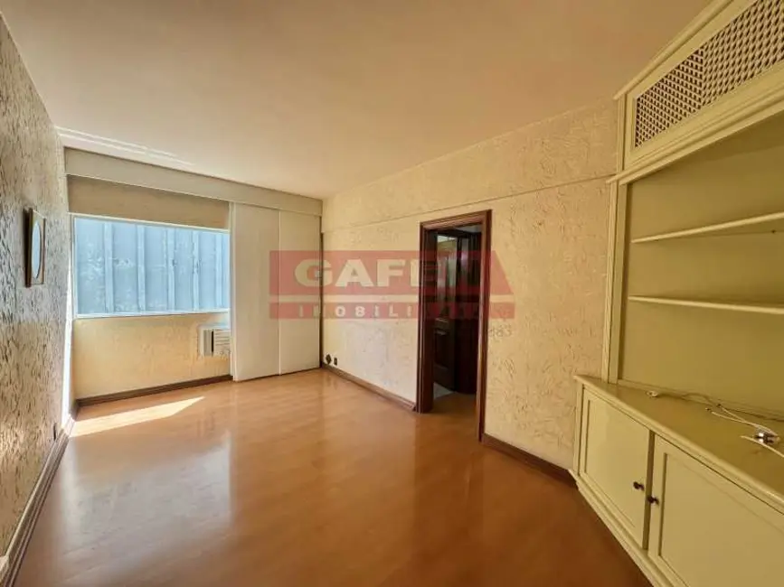 Foto 2 de Apartamento com 3 quartos à venda, 80m2 em Rio De Janeiro - RJ