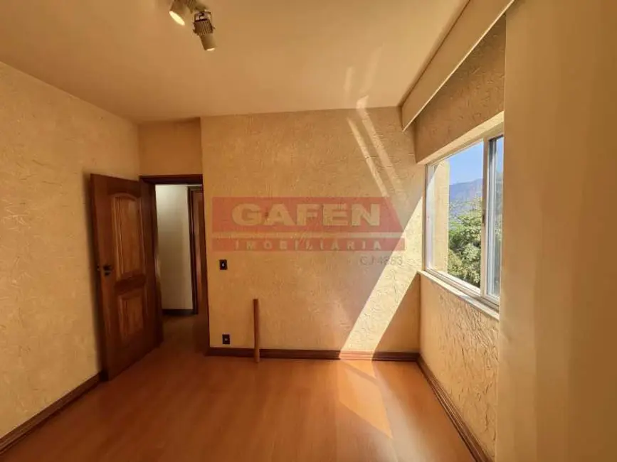 Foto 4 de Apartamento com 3 quartos à venda, 80m2 em Rio De Janeiro - RJ