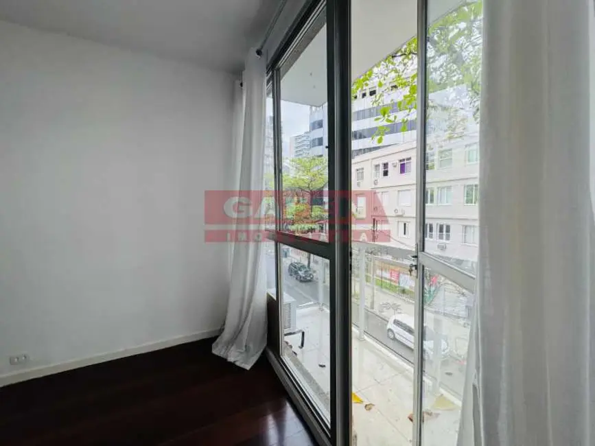 Foto 4 de Apartamento com 3 quartos para alugar, 120m2 em Rio De Janeiro - RJ