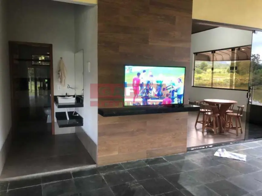 Foto 6 de Fazenda / Haras com 8 quartos à venda, 1900m2 em Catalao - GO