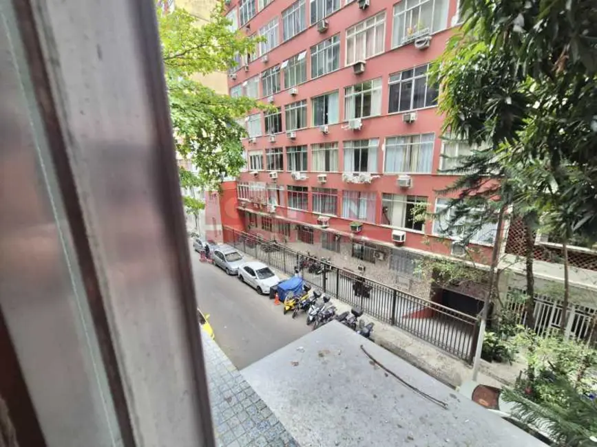 Foto 4 de Apartamento com 2 quartos à venda, 70m2 em Rio De Janeiro - RJ