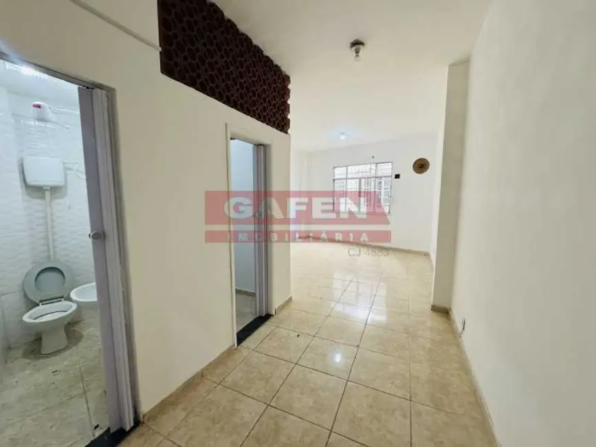 Kitnet com 1 quarto à venda, 30m2 em Rio De Janeiro - RJ - imagem 2 Foto 2 de Kitnet com 1 quarto à venda, 30m2 em Rio De Janeiro - RJ