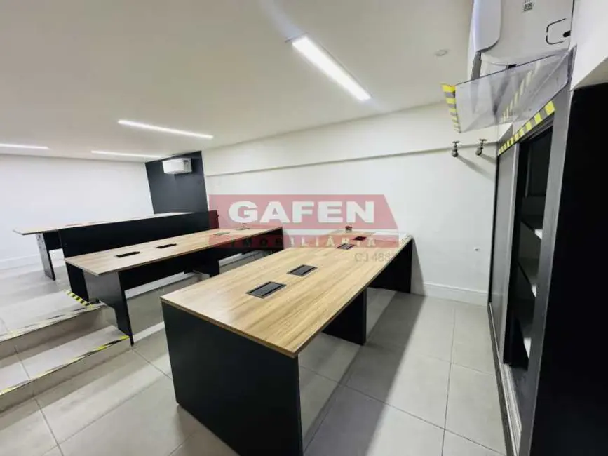 Loja para alugar, 60m2 em Rio De Janeiro - RJ - imagem 3 Foto 3 de Loja para alugar, 60m2 em Rio De Janeiro - RJ