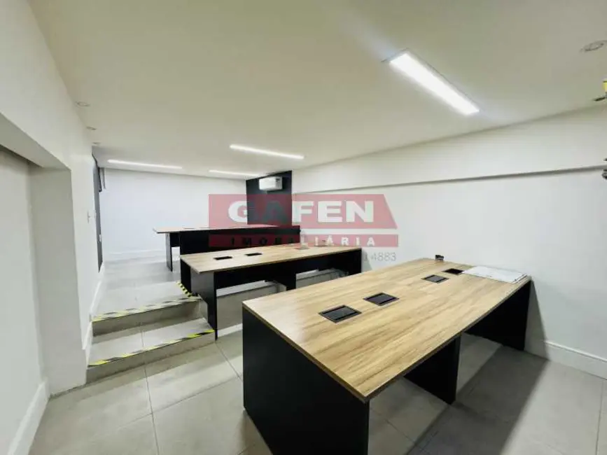 Loja para alugar, 60m2 em Rio De Janeiro - RJ - imagem 1 Foto 1 de Loja para alugar, 60m2 em Rio De Janeiro - RJ