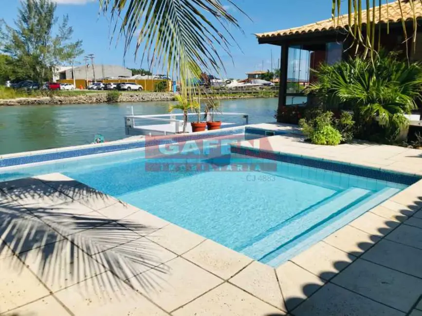 Foto 2 de Casa com 4 quartos para alugar, 350m2 em Armacao Dos Buzios - RJ