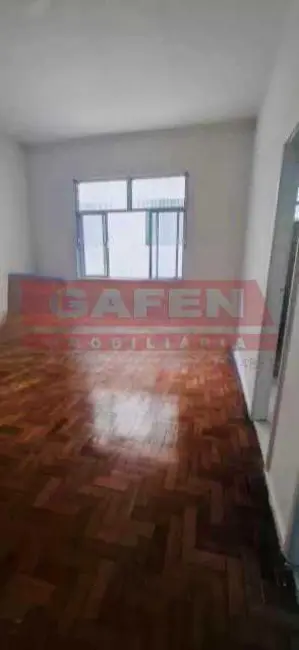 Kitnet com 1 quarto à venda, 20m2 em Rio De Janeiro - RJ - imagem 3 Foto 3 de Kitnet com 1 quarto à venda, 20m2 em Rio De Janeiro - RJ
