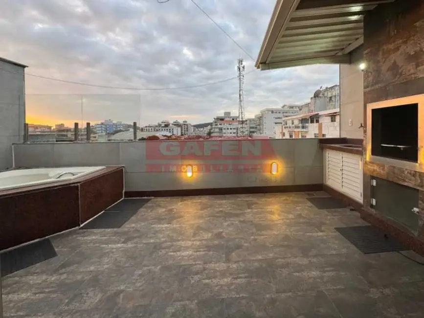 Foto 1 de Cobertura com 4 quartos à venda, 100m2 em Cabo Frio - RJ