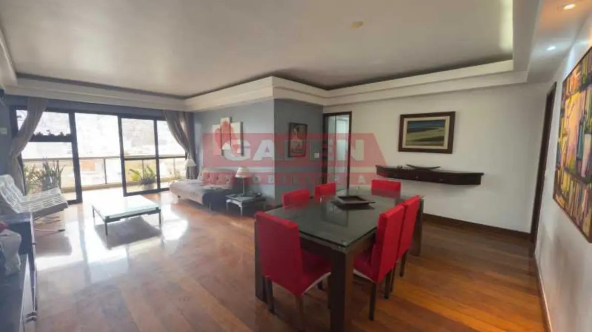 Apartamento com 5 quartos à venda e para alugar, 191m2 em Rio De Janeiro - RJ - imagem 4 Foto 4 de Apartamento com 5 quartos à venda e para alugar, 191m2 em Rio De Janeiro - RJ