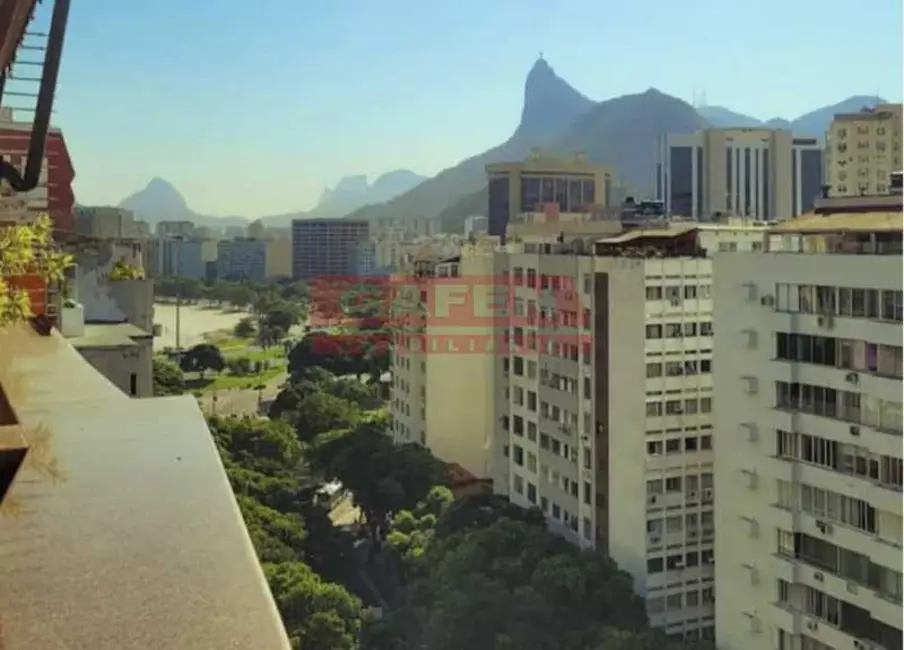 Foto 1 de Cobertura com 3 quartos para alugar, 190m2 em Rio De Janeiro - RJ