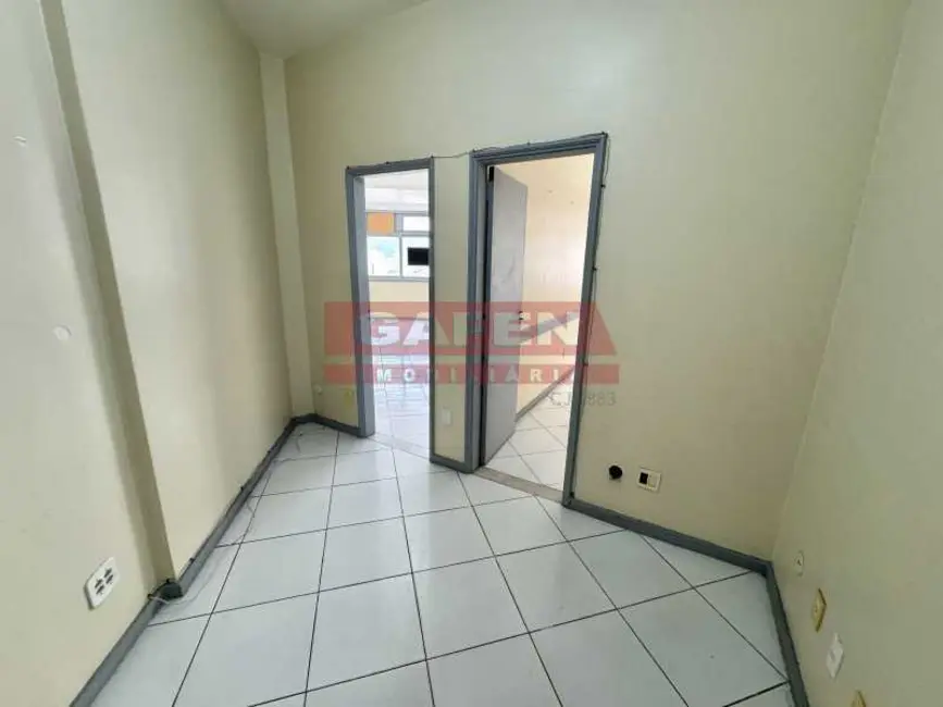 Apartamento com 2 quartos para alugar, 60m2 em Rio De Janeiro - RJ - imagem 2 Foto 2 de Apartamento com 2 quartos para alugar, 60m2 em Rio De Janeiro - RJ