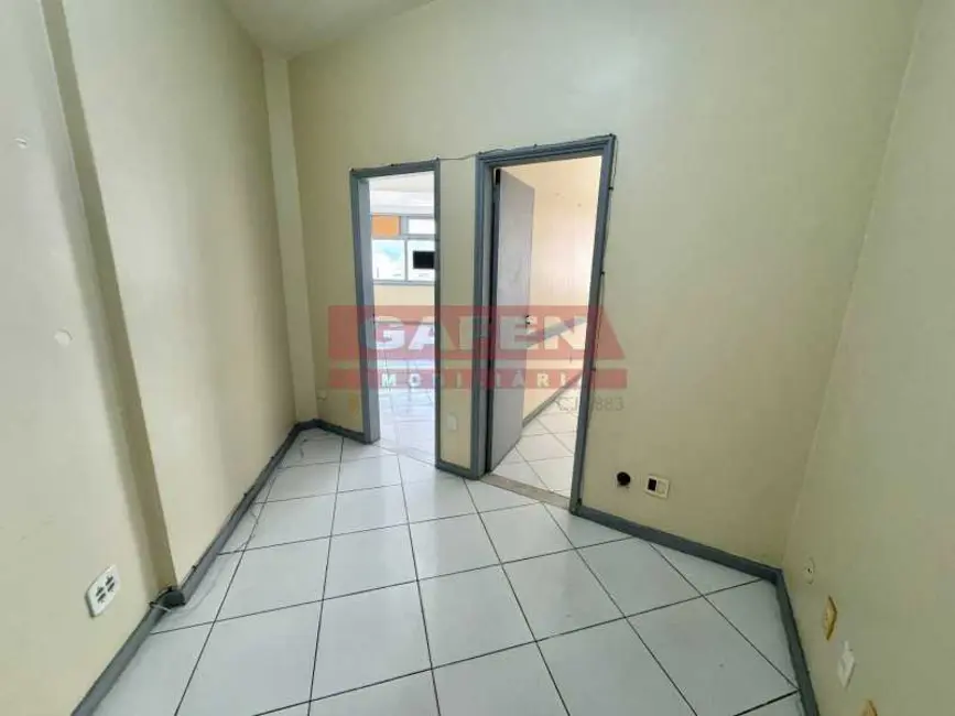 Foto 4 de Apartamento com 2 quartos à venda, 60m2 em Rio De Janeiro - RJ