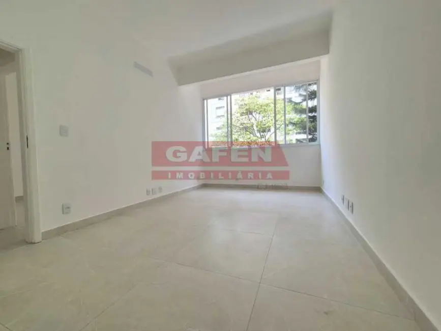 Foto 2 de Apartamento com 2 quartos à venda, 75m2 em Rio De Janeiro - RJ