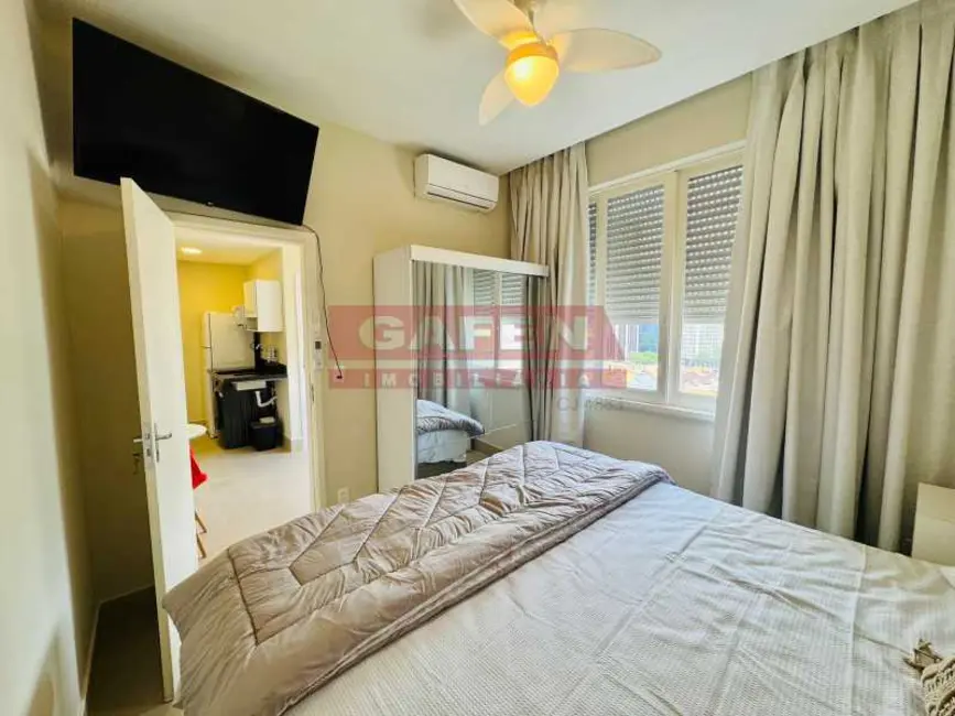 Foto 2 de Apartamento com 1 quarto para alugar, 35m2 em Rio De Janeiro - RJ