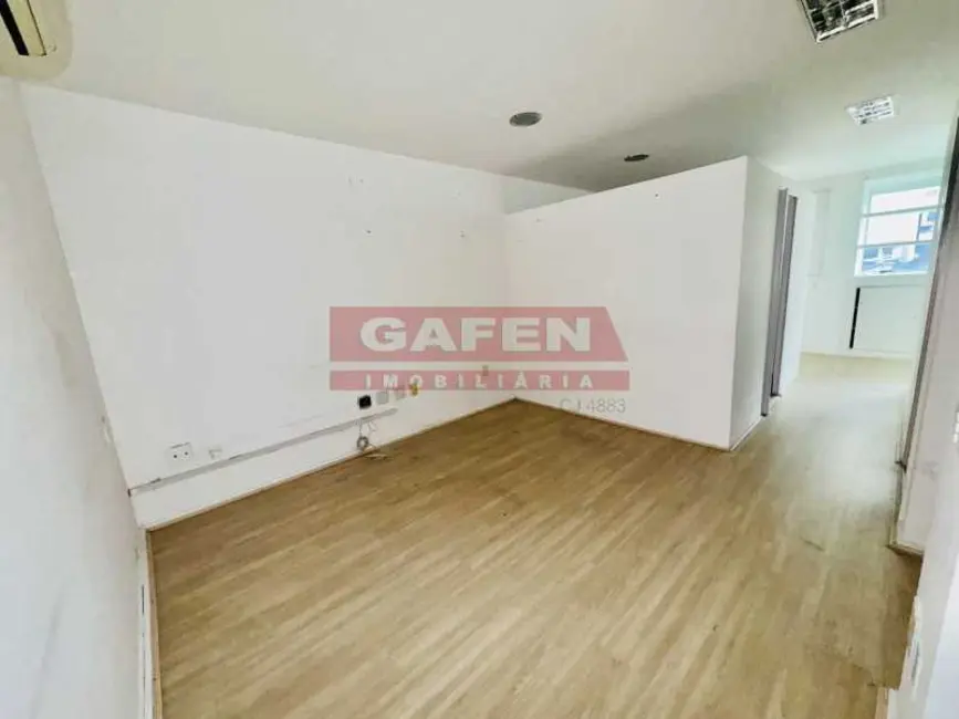 Sala Comercial com 2 quartos para alugar, 40m2 em Rio De Janeiro - RJ - imagem 4 Foto 4 de Sala Comercial com 2 quartos para alugar, 40m2 em Rio De Janeiro - RJ