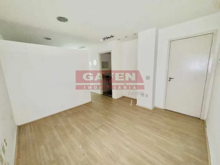 Sala Comercial com 2 quartos para alugar, 40m2 em Rio De Janeiro - RJ - imagem 1 Foto 1 de Sala Comercial com 2 quartos para alugar, 40m2 em Rio De Janeiro - RJ