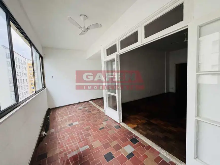 Apartamento com 3 quartos para alugar, 160m2 em Rio De Janeiro - RJ - imagem 2 Foto 2 de Apartamento com 3 quartos para alugar, 160m2 em Rio De Janeiro - RJ