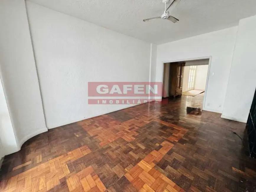 Apartamento com 3 quartos para alugar, 160m2 em Rio De Janeiro - RJ - imagem 4 Foto 4 de Apartamento com 3 quartos para alugar, 160m2 em Rio De Janeiro - RJ