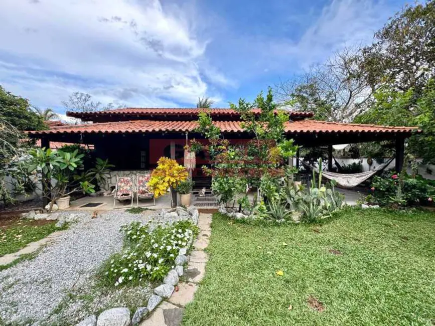 Casa com 2 quartos à venda, 152m2 em Armacao Dos Buzios - RJ - imagem 3 Foto 3 de Casa com 2 quartos à venda, 152m2 em Armacao Dos Buzios - RJ