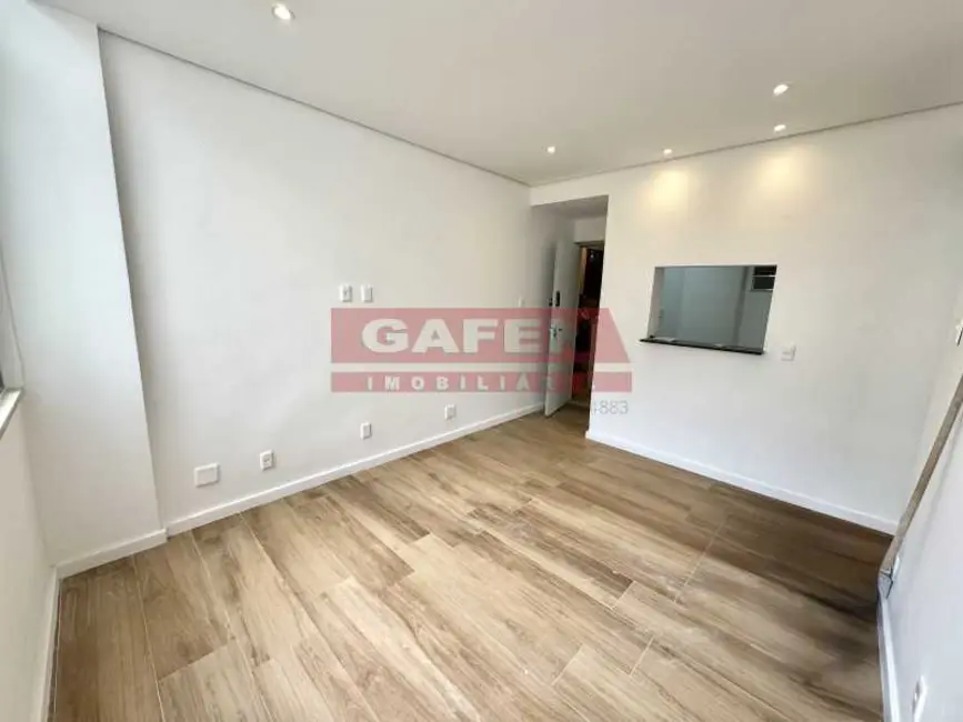 Foto 1 de Apartamento com 1 quarto à venda, 40m2 em Rio De Janeiro - RJ