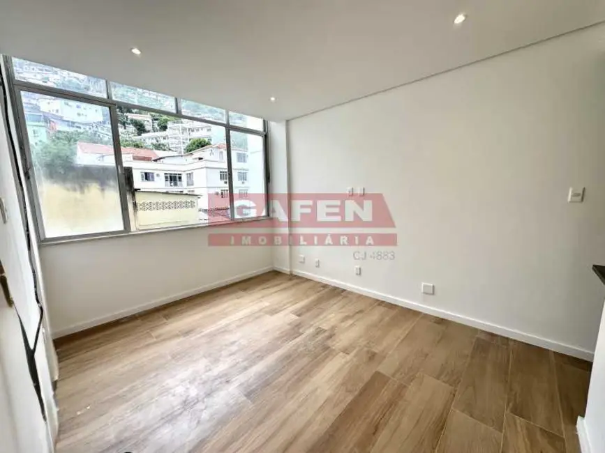 Foto 6 de Apartamento com 1 quarto à venda, 40m2 em Rio De Janeiro - RJ